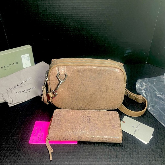 BNWT LIEBESKIND 4 Compartment Crossbody  and Matching Wallet RARE SET - Picture 2 of 16